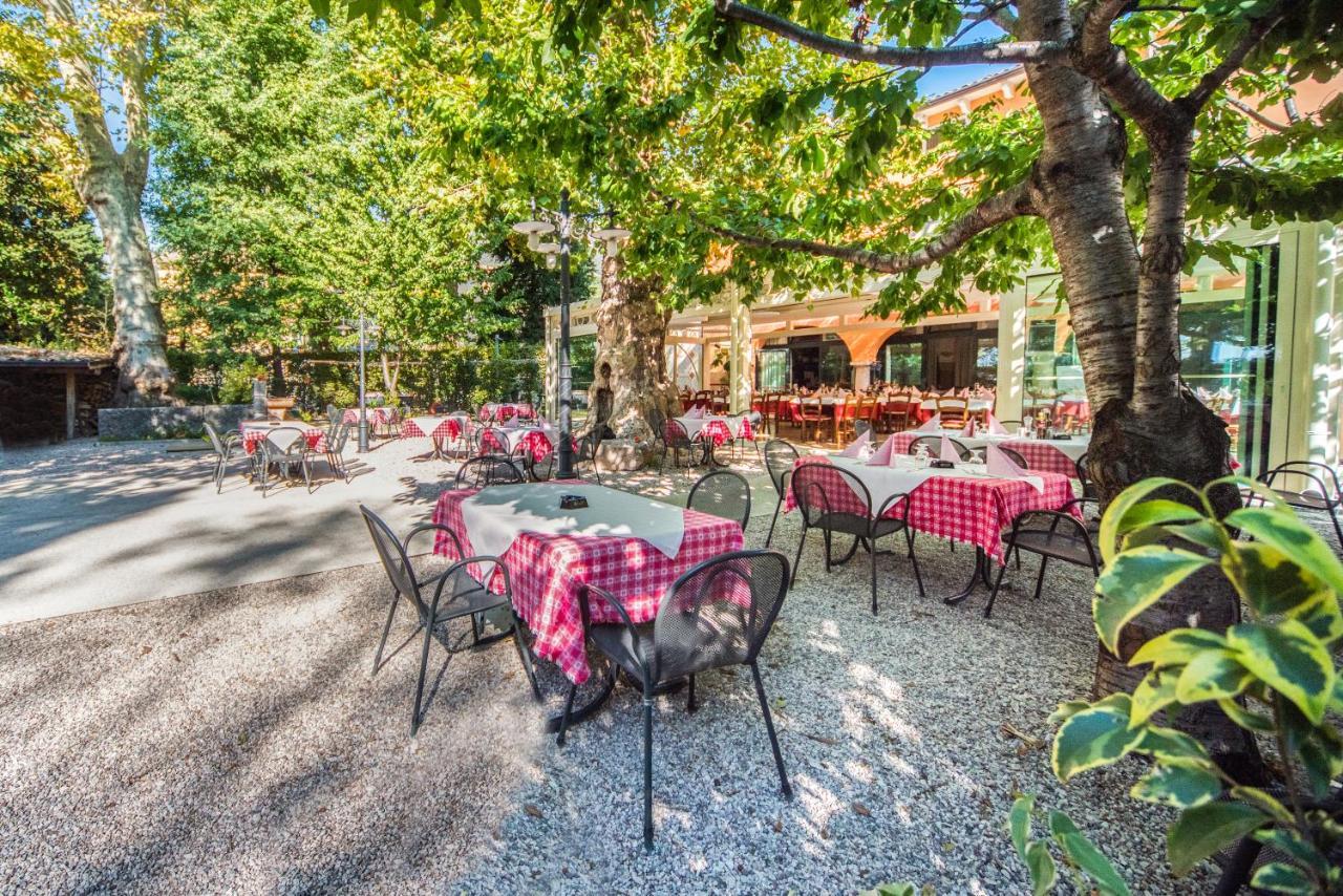 Albergo Al Platano Капріно-Веронезе Екстер'єр фото