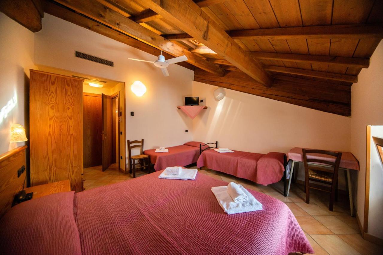 Albergo Al Platano Капріно-Веронезе Екстер'єр фото