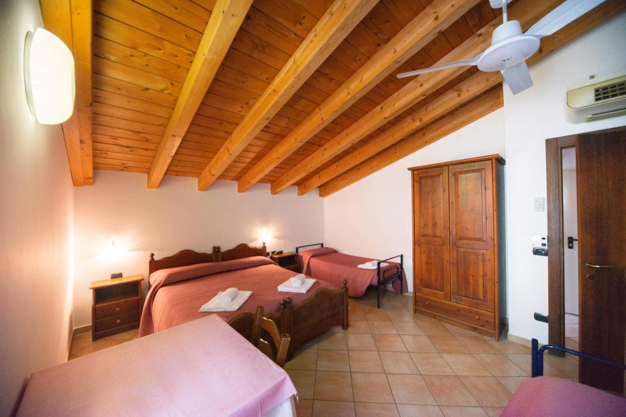 Albergo Al Platano Капріно-Веронезе Екстер'єр фото