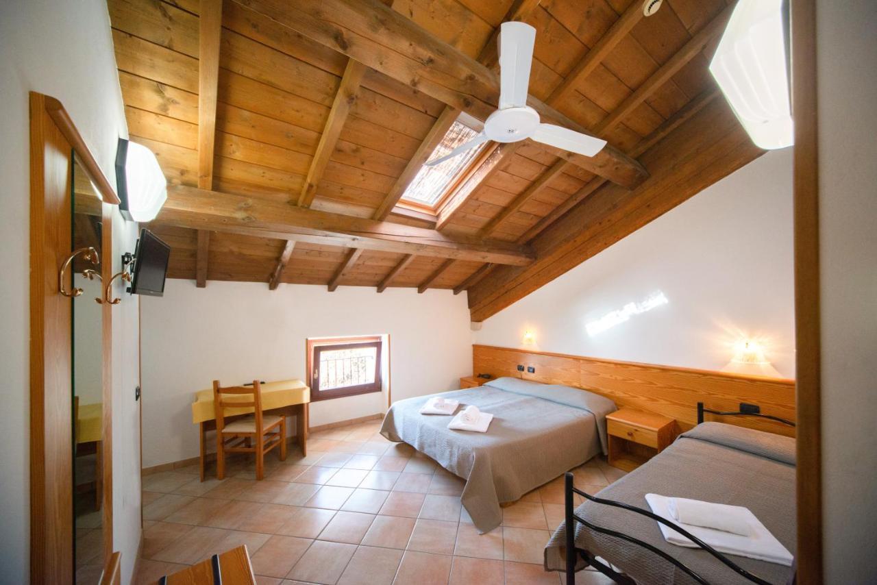 Albergo Al Platano Капріно-Веронезе Екстер'єр фото