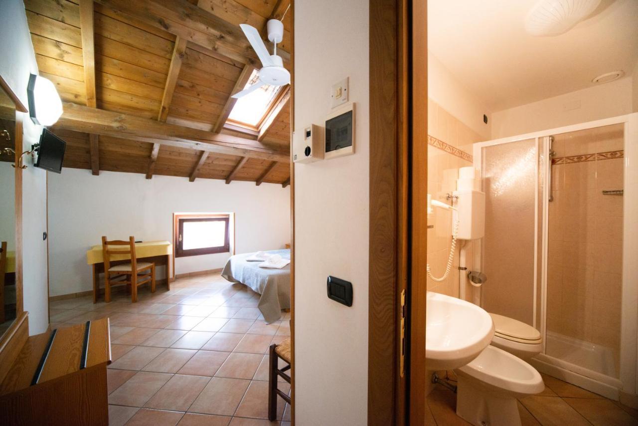 Albergo Al Platano Капріно-Веронезе Екстер'єр фото